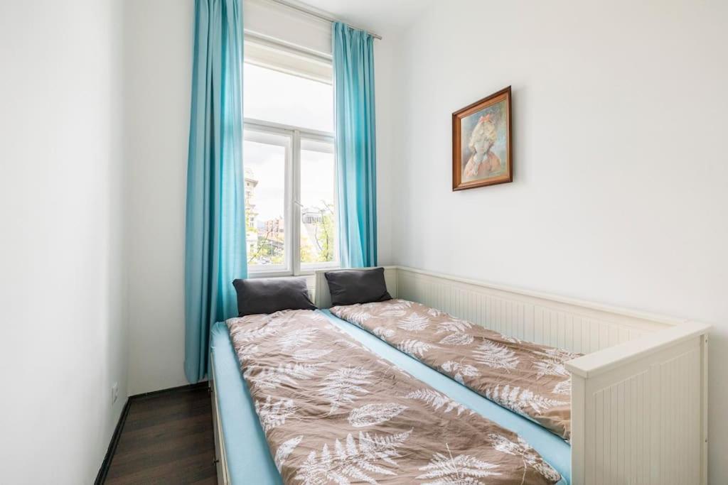 Charming Spacious Apartment Vienna Exterior photo